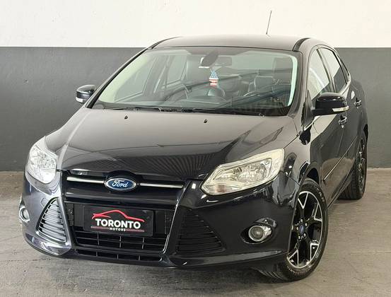 FORD FOCUS 2.0 TITANIUM SEDAN 16V FLEX 4P POWERSHIFT